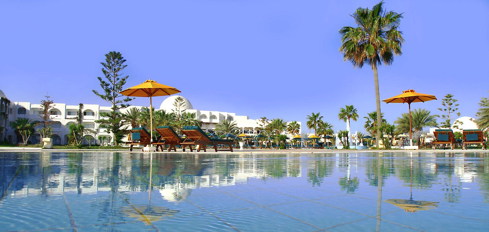 Djerba Plaza Thalasso & Spa Triffa Екстериор снимка