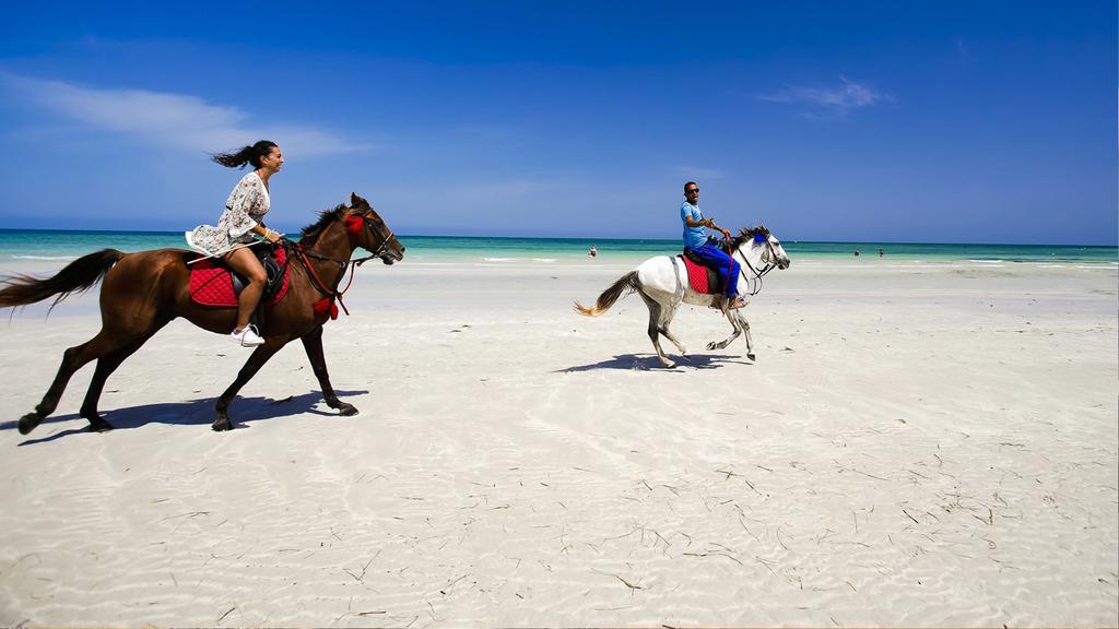 Djerba Plaza Thalasso & Spa Triffa Екстериор снимка