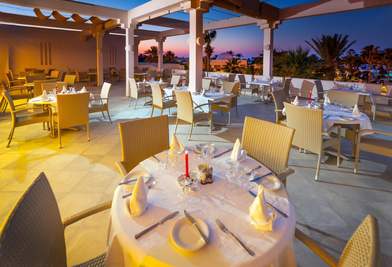 Djerba Plaza Thalasso & Spa Triffa Екстериор снимка