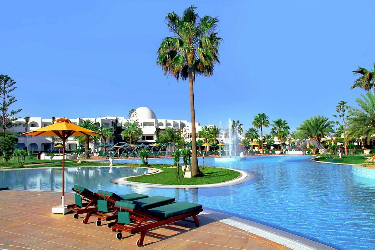 Djerba Plaza Thalasso & Spa Triffa Екстериор снимка