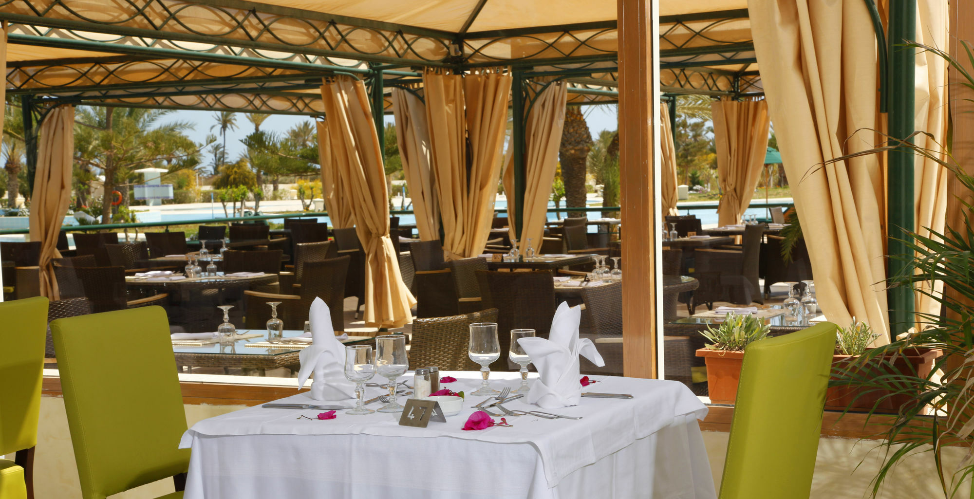 Djerba Plaza Thalasso & Spa Triffa Екстериор снимка