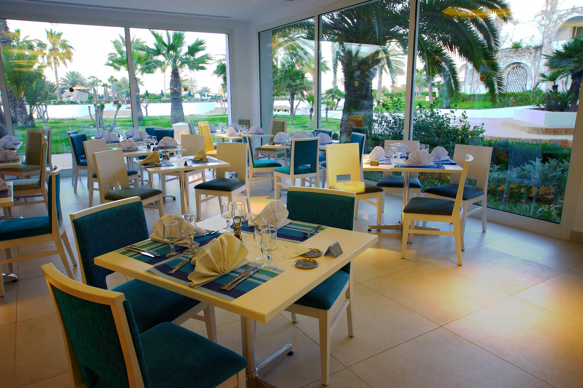 Djerba Plaza Thalasso & Spa Triffa Екстериор снимка